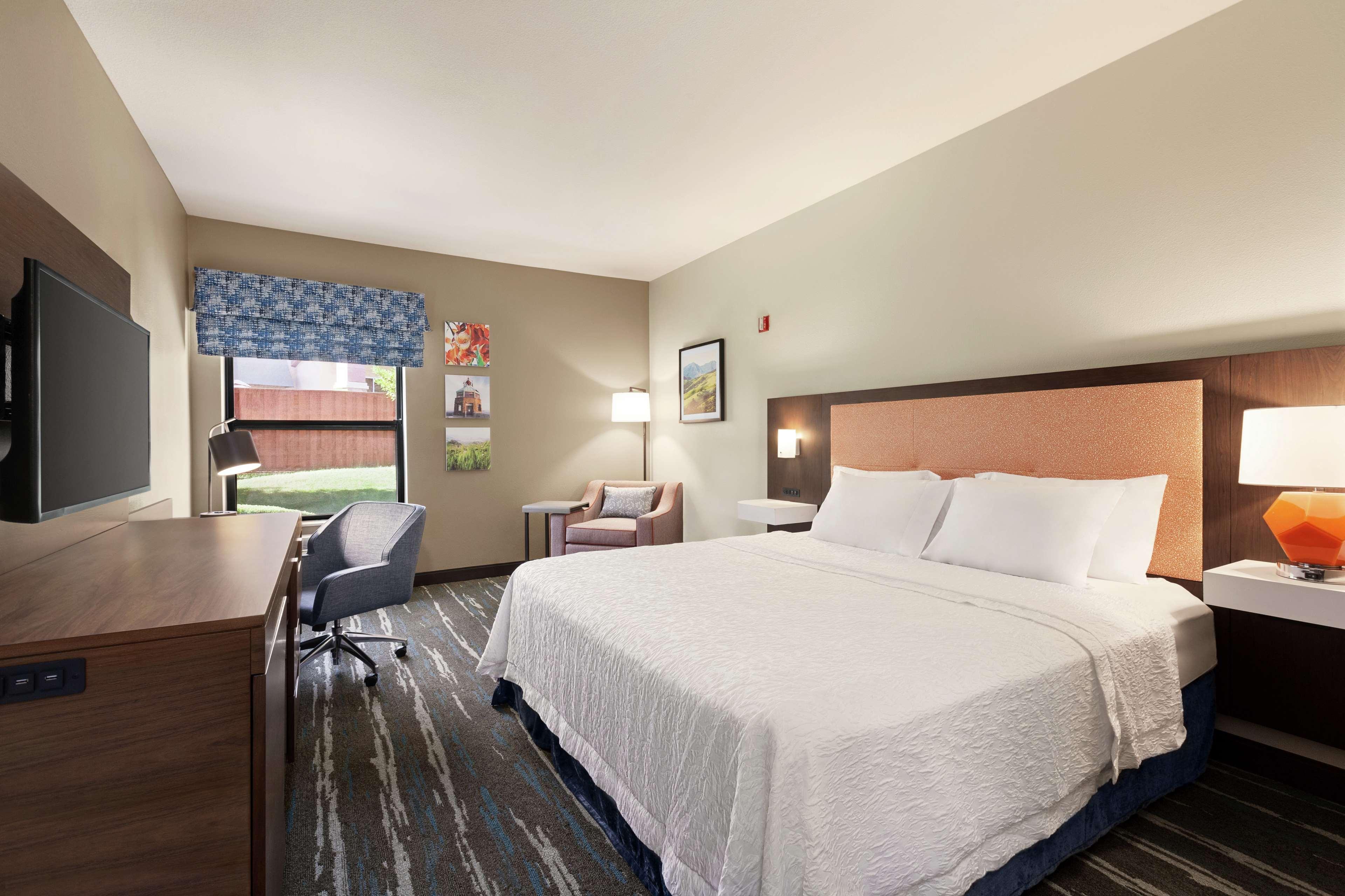 Hampton Hotel 3*