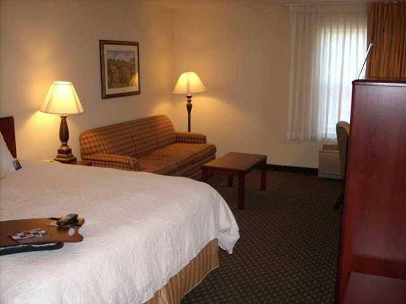 Hampton Hotel 3*